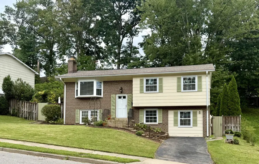 13632 Kingsman Rd, Woodbridge, VA 22193 - #2