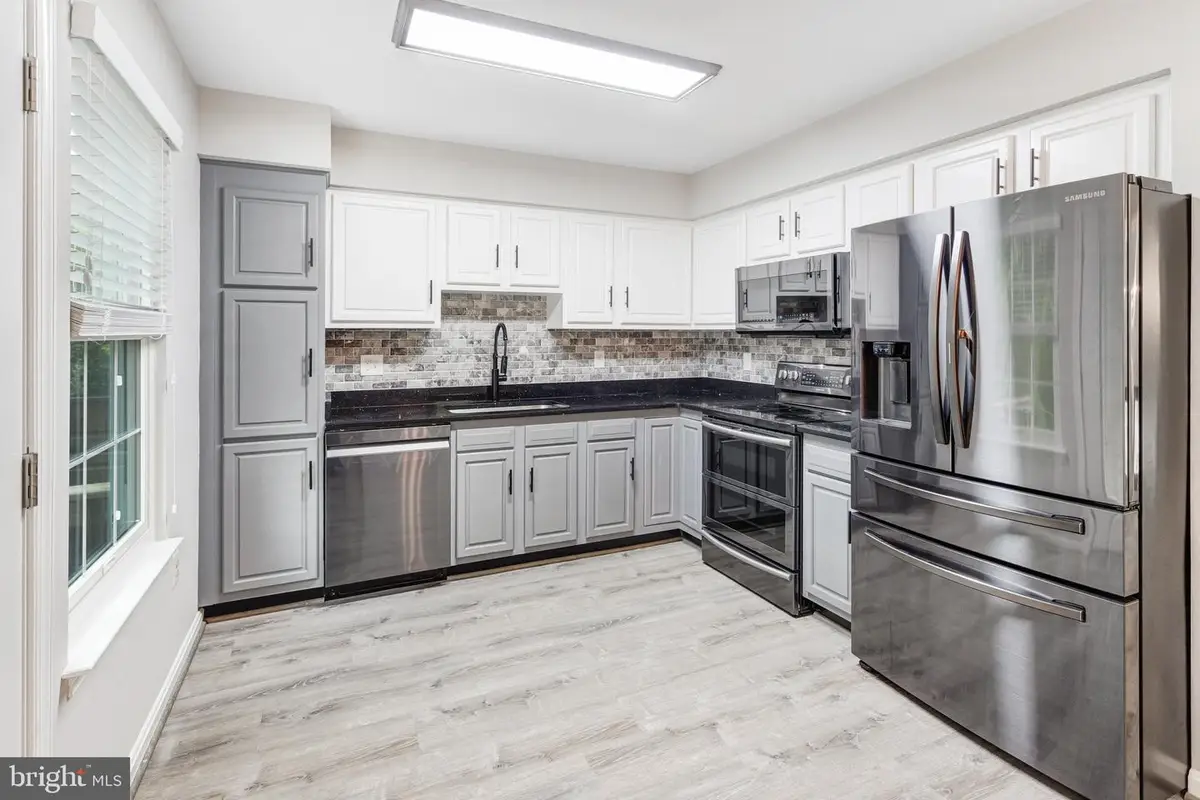 15324 Waters Edge Ct, Dumfries, VA 22026 - #1