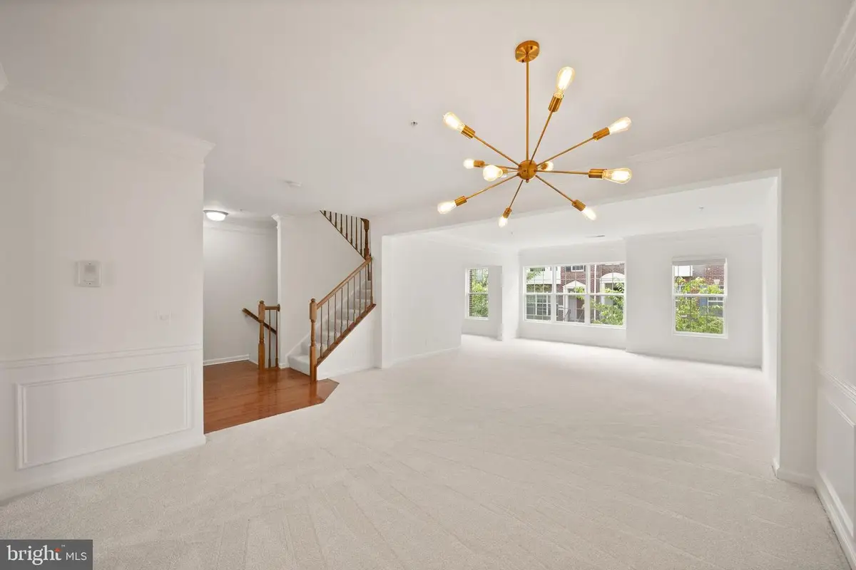 2289 Kew Gardens Dr, Woodbridge, VA 22191 - #1