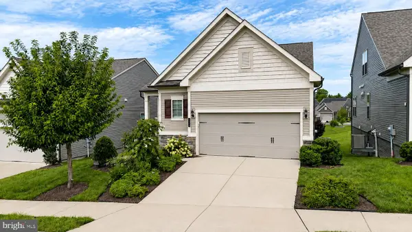 6840 Gerber Daisy Ln, HAYMARKET, VA 20169