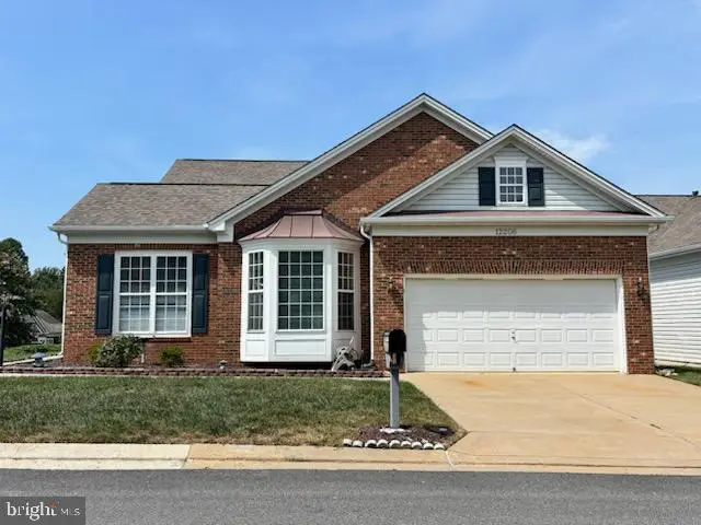 12206 Eddystone Ct, Woodbridge, VA 22192 - #2