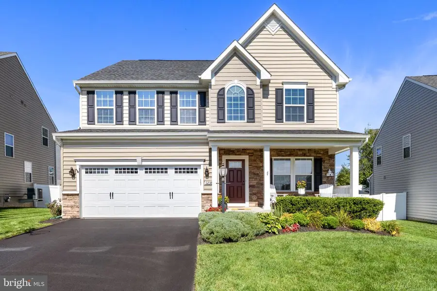 12380 Southington Dr, Woodbridge, VA 22192 - #2