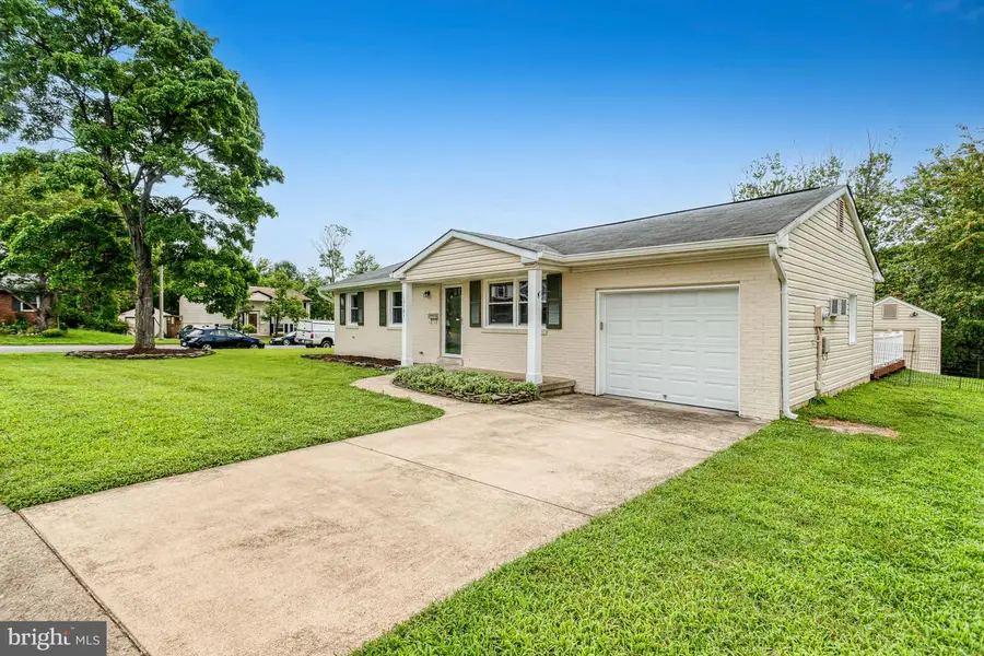 15101 Campbell Ln, Woodbridge, VA 22193 - #2