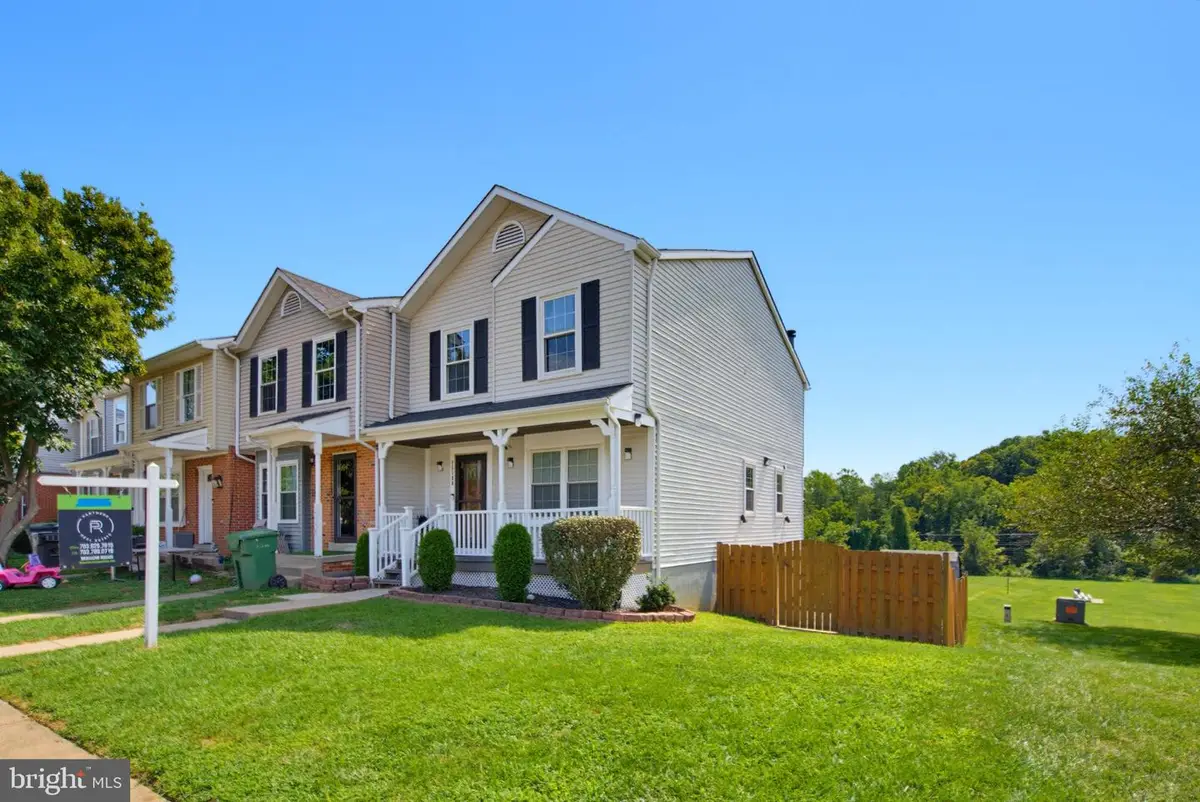 15188 Cloverdale Rd, Woodbridge, VA 22193 - #1