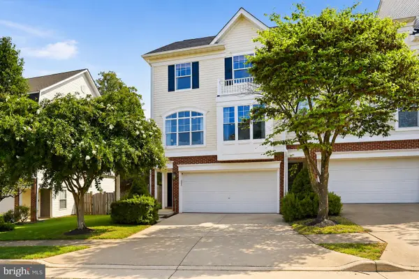 8185 Glade Bank Dr, MANASSAS, VA 20111