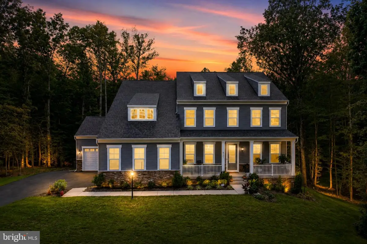 8727 Classic Lakes Way, Nokesville, VA 20181 - #1
