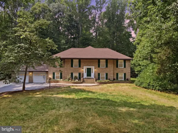 8110 Whitting Dr, MANASSAS, VA 20112