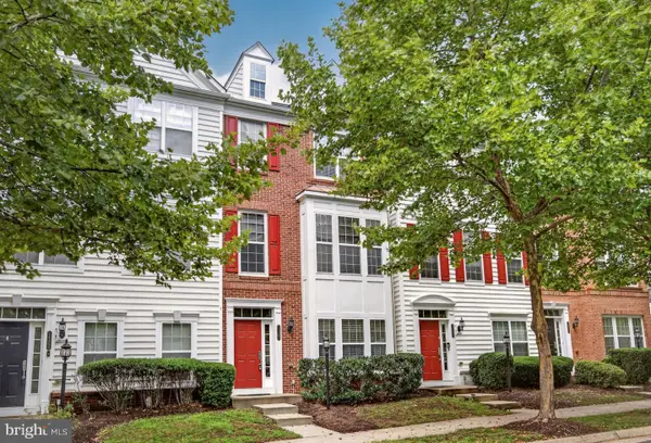 14862 Potomac Branch Dr, WOODBRIDGE, VA 22191