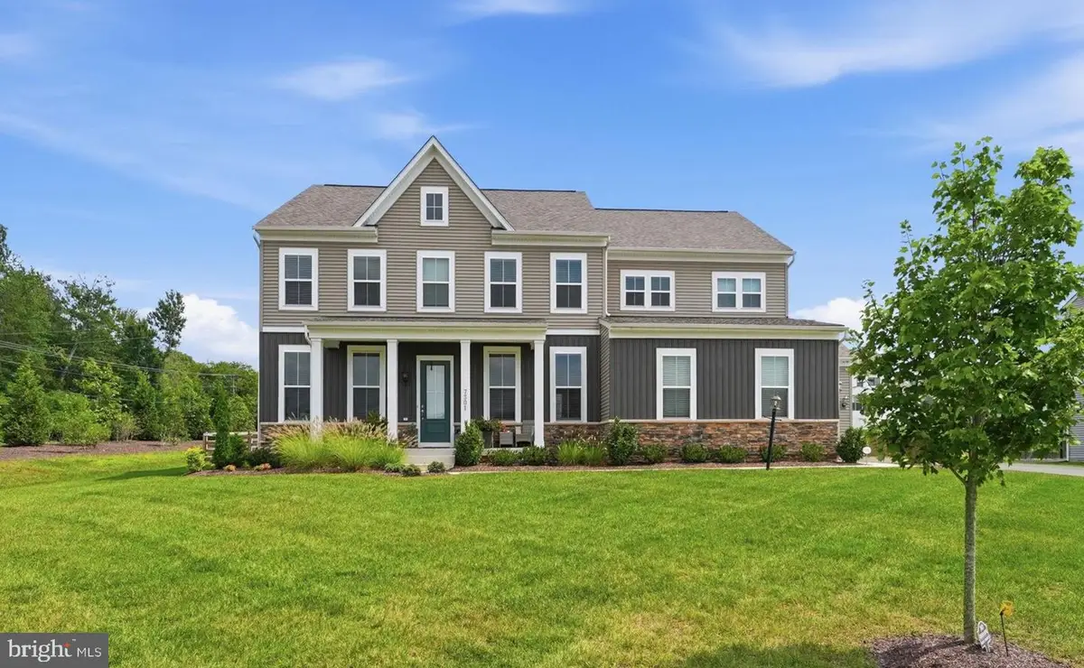 7301 Sugar Magnolia Loop, Gainesville, VA 20155 - #1