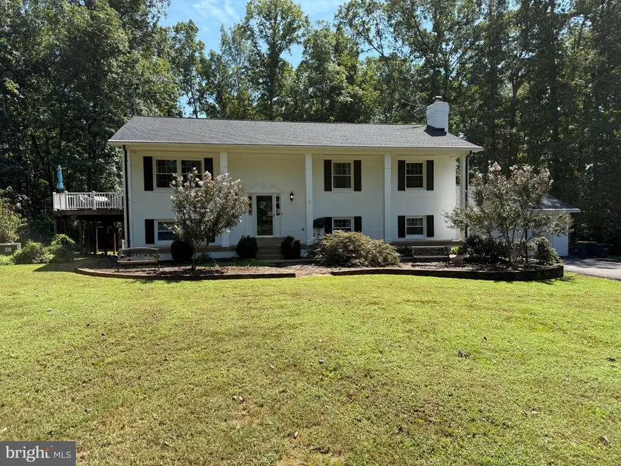 10705 Parkgate Dr, Nokesville, VA 20181 - #2