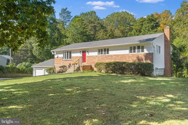5010 Bobcat Ct, WOODBRIDGE, VA 22193
