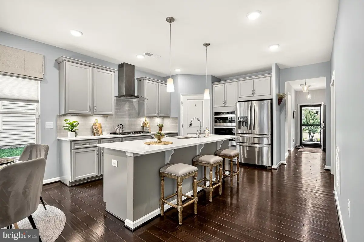 6295 Virginia Bluebell Ln, Haymarket, VA 20169 - #1