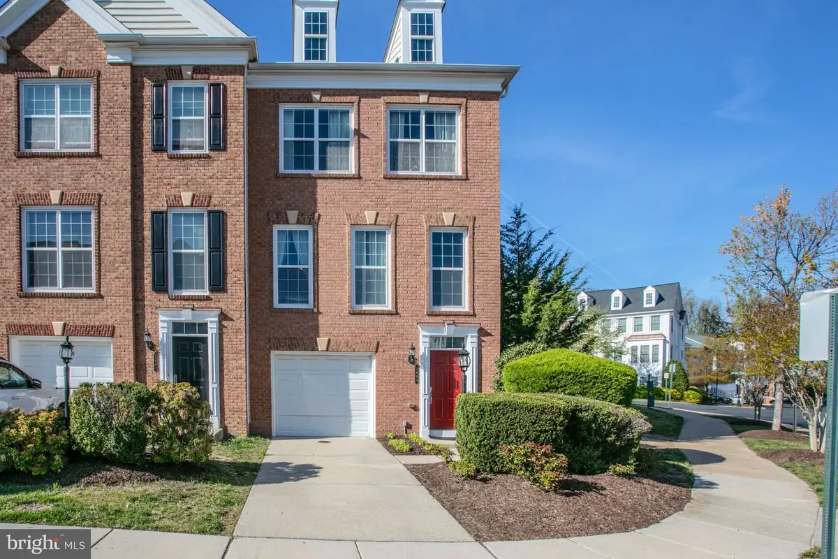 2449 Brookmoor Ln, Woodbridge, VA 22191 - #1