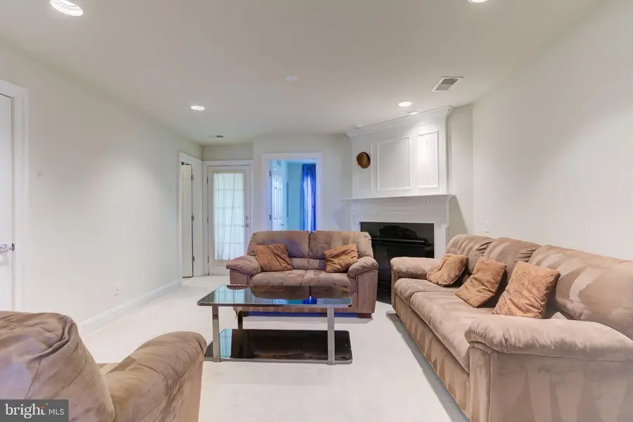 2449 Brookmoor Ln, Woodbridge, VA 22191 - #3