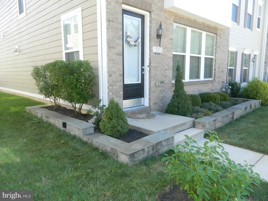 13052 Jessica Grove Pl, Woodbridge, VA 22192 - #3