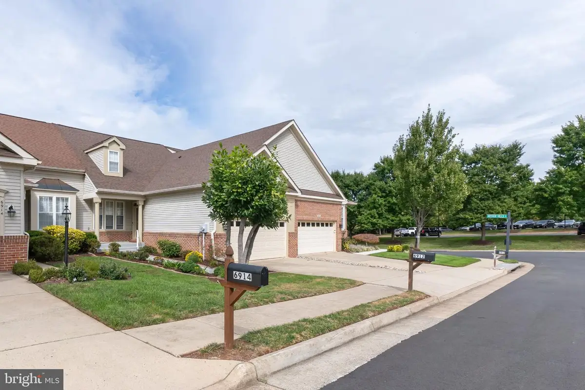 6912 Birkenhead Pl, Gainesville, VA 20155 - #1