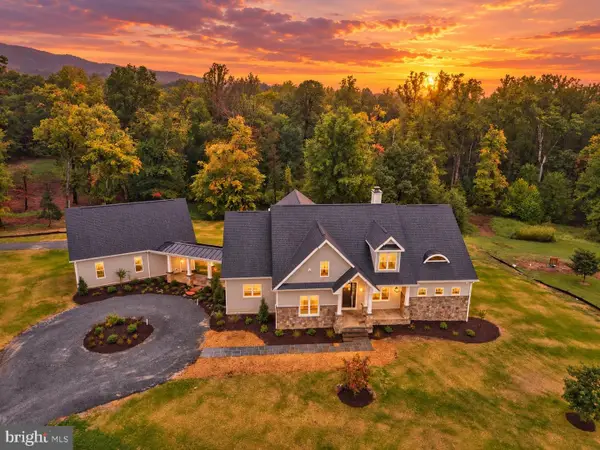 3257 Mountain Rd, HAYMARKET, VA 20169