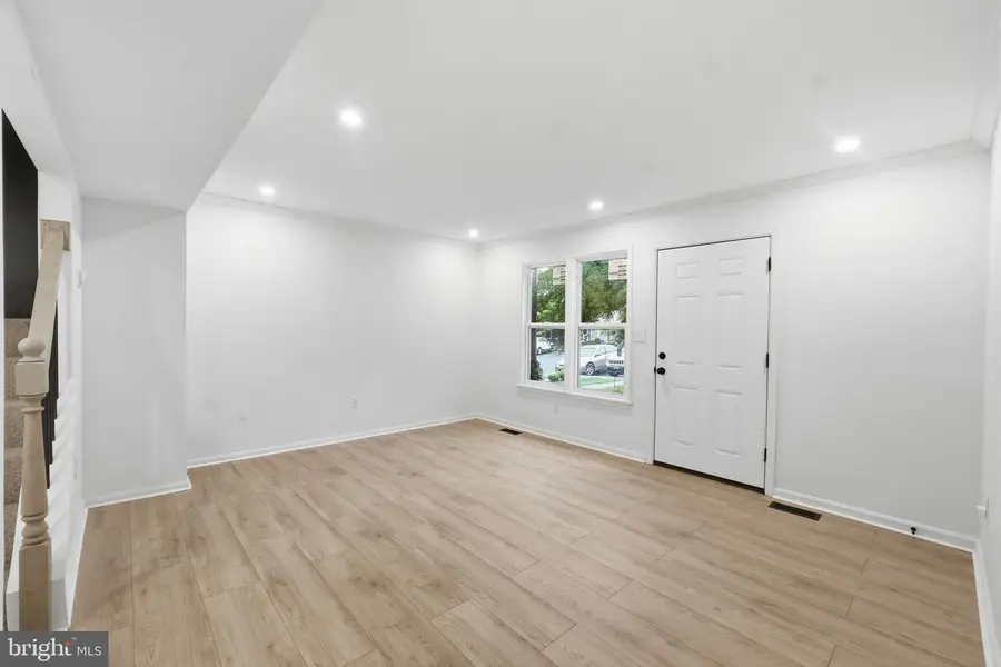 15387 Gatehouse Ter, Woodbridge, VA 22191 - #3