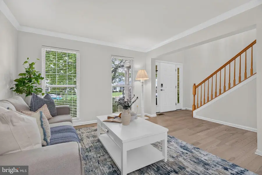 6912 Susquehanna Rd, Gainesville, VA 20155 - #3