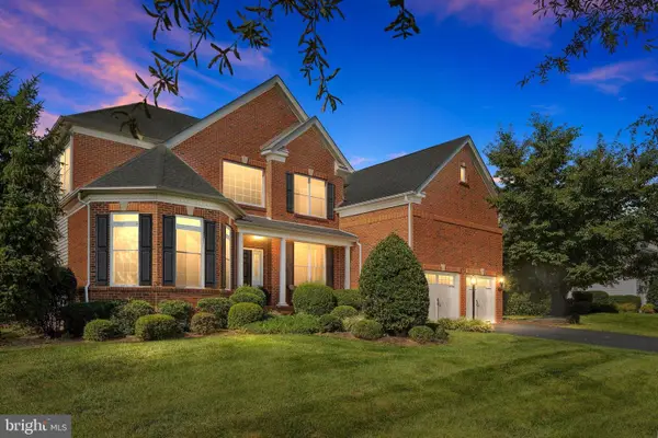 5813 Waterloo Bridge Cir, HAYMARKET, VA 20169