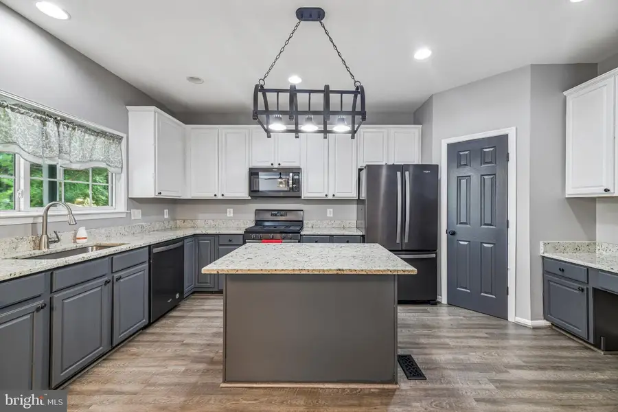 6046 Persinger House Ct, Manassas, VA 20112 - #2