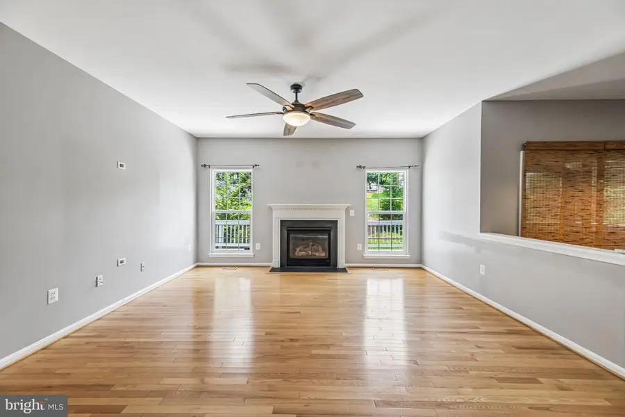 6046 Persinger House Ct, Manassas, VA 20112 - #3