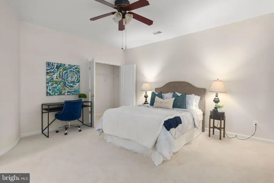 492 Harbor Side St, Woodbridge, VA 22191 - #3