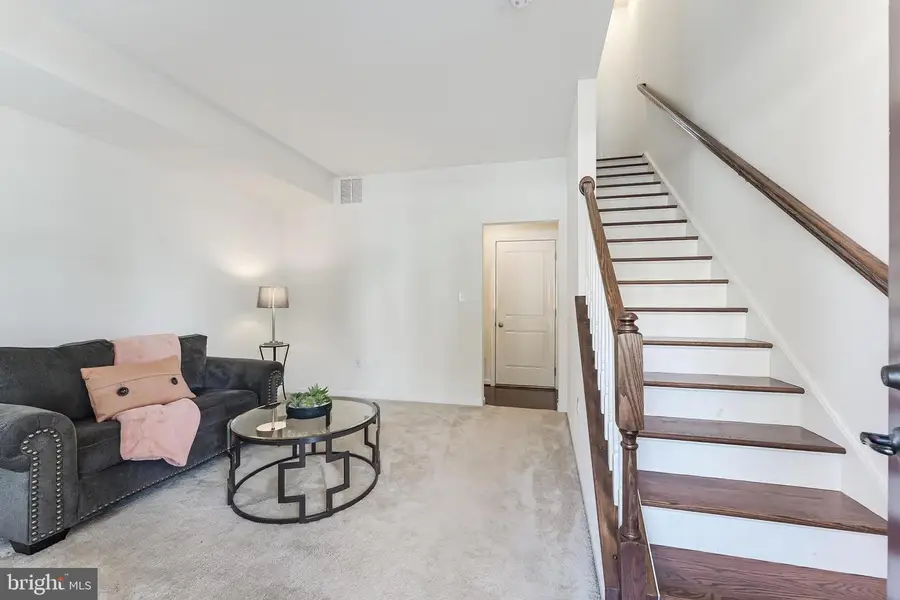 1725 Dorothy Ln, Woodbridge, VA 22191 - #2