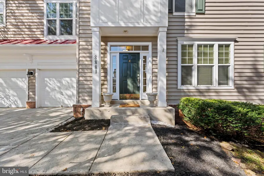 8881 Screech Owl Ct, Gainesville, VA 20155 - #2