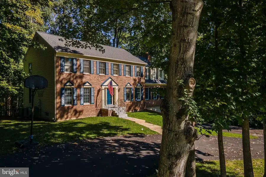 12469 Cavalier Dr., Lake Ridge, VA 22192 - #2