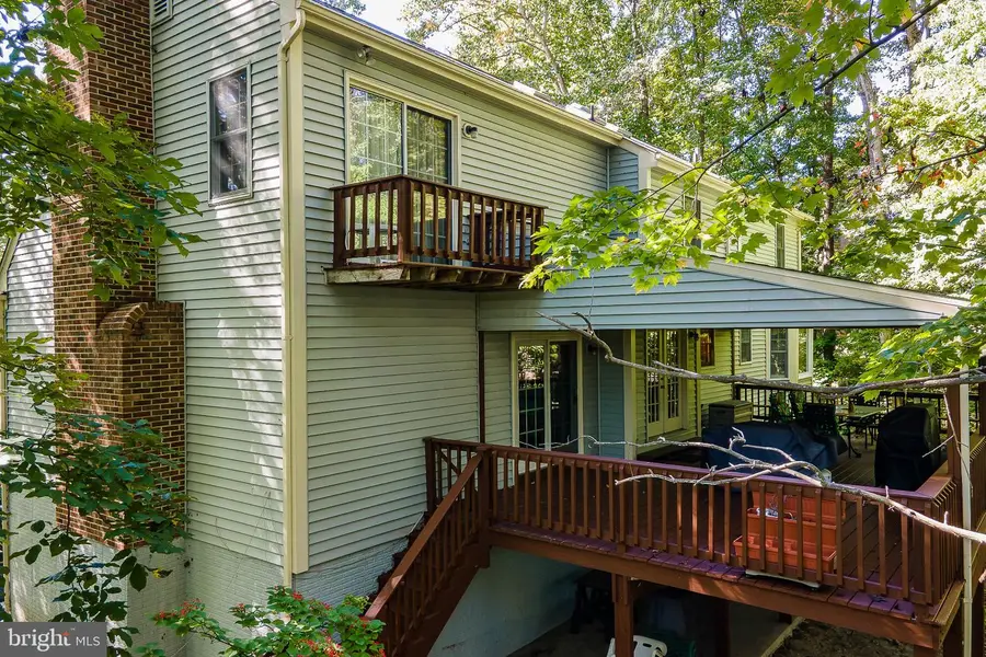 12469 Cavalier Dr., Lake Ridge, VA 22192 - #3