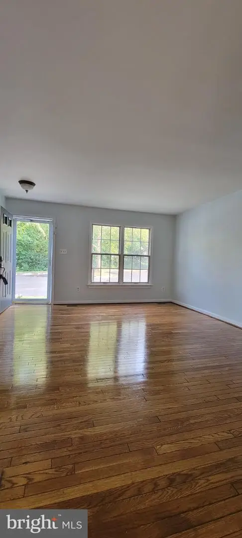 12638 Monarch Ct, Woodbridge, VA 22192 - #3