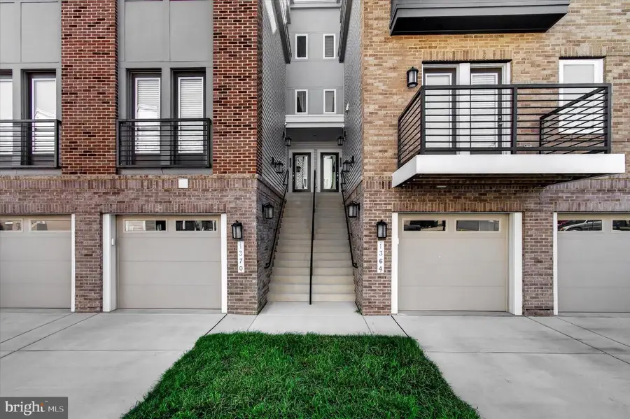 1368 Rail Stop Dr, Woodbridge, VA 22191 - #2