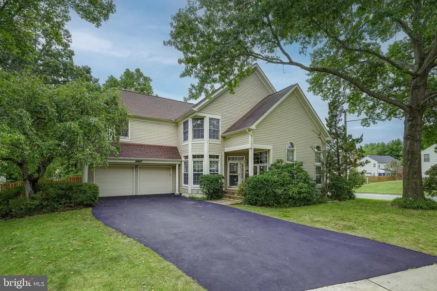 15469 Cagney Ct, Woodbridge, VA 22193 - #2