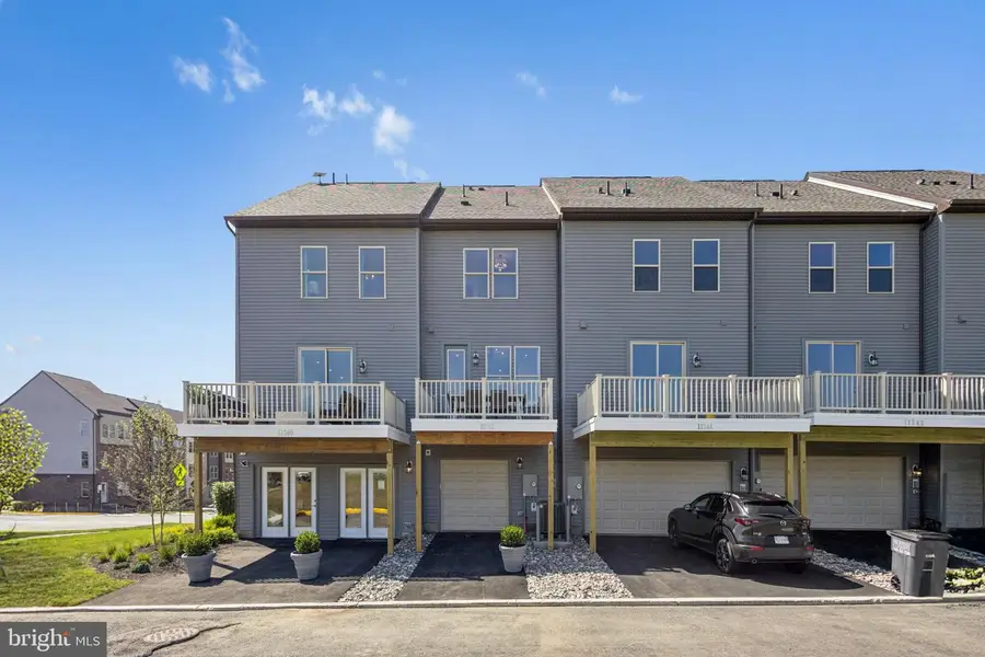 8846 Curie St, Manassas, VA 20109 - #2