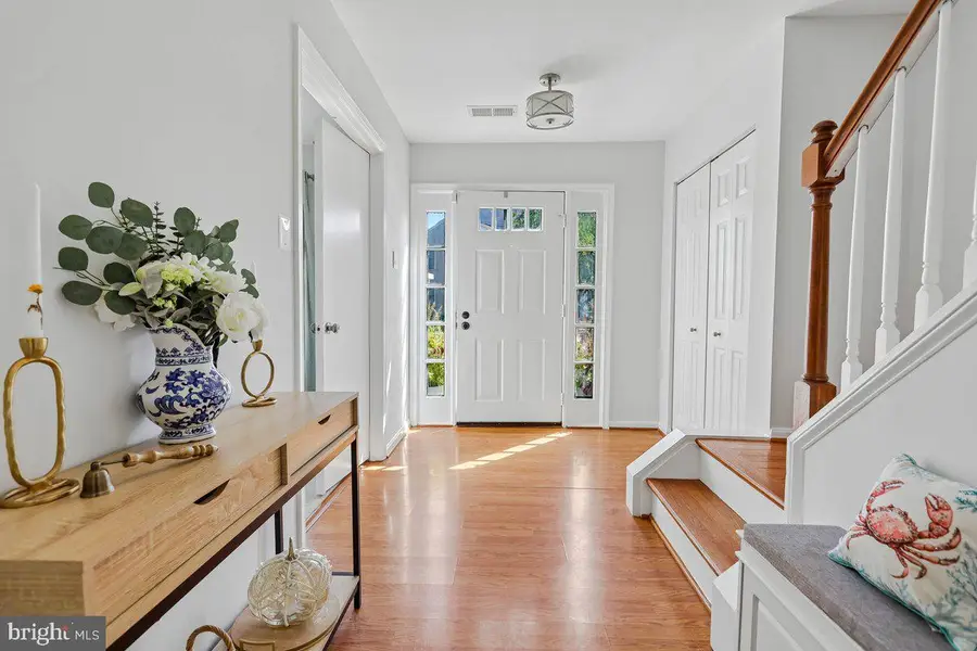 7424 Emerald Dr, Manassas, VA 20109 - #2