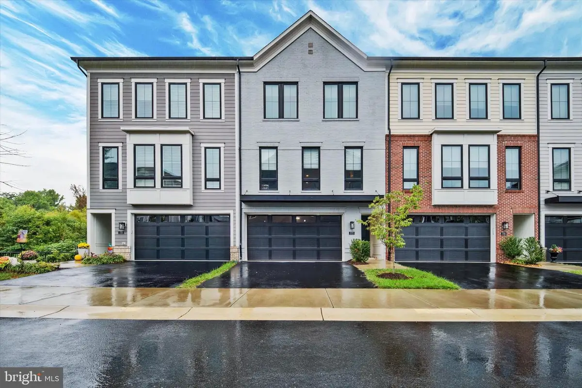 777 Bonefish Dr, Woodbridge, VA 22191 - #1