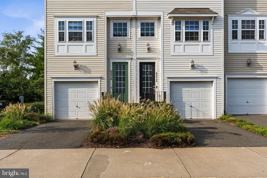 8214 Heritage Crossing Ct, Manassas, VA 20109 - #2