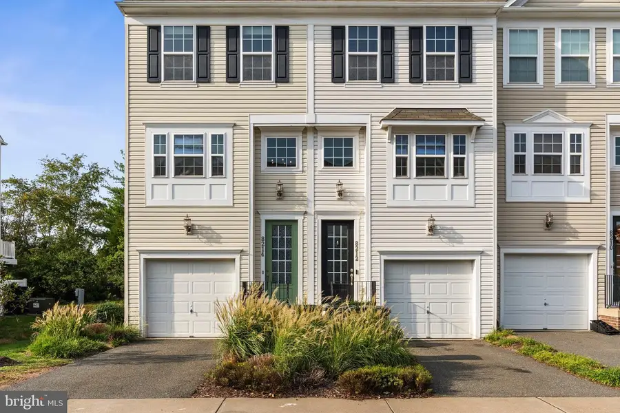 8214 Heritage Crossing Ct, Manassas, VA 20109 - #3