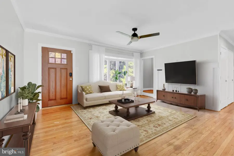 18323 Sharon Rd, Triangle, VA 22172 - #2