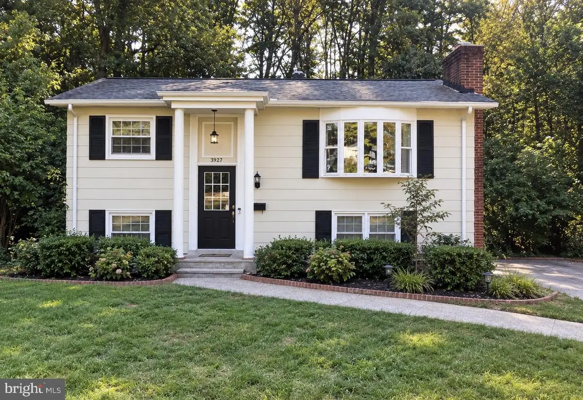 3927 Forestdale Ave, Woodbridge, VA 22193 - #1
