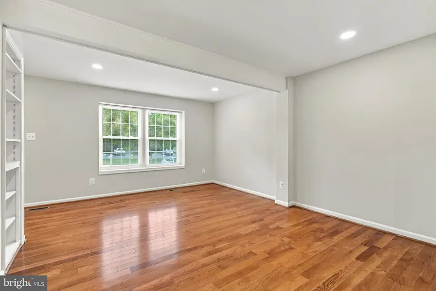 12955 Freestone Ct, Woodbridge, VA 22192 - #2