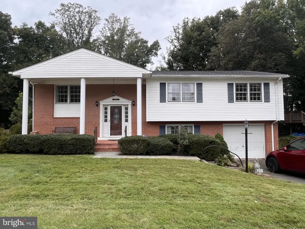13532 Delaney Rd, Woodbridge, VA 22193 - #1
