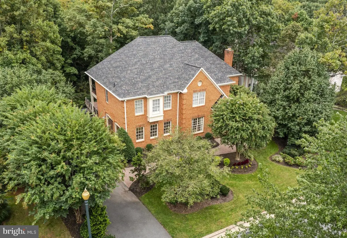 8085 Crooked Oaks Ct, Gainesville, VA 20155 - #1