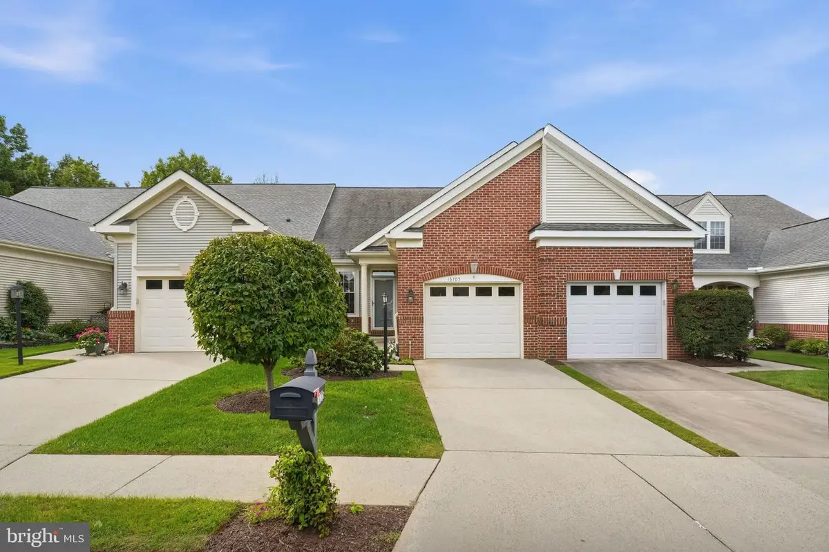 13705 Longmeade Ct, Gainesville, VA 20155 - #1