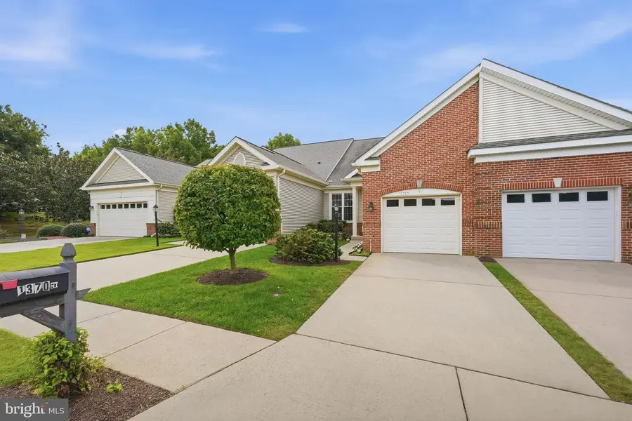 13705 Longmeade Ct, Gainesville, VA 20155 - #2