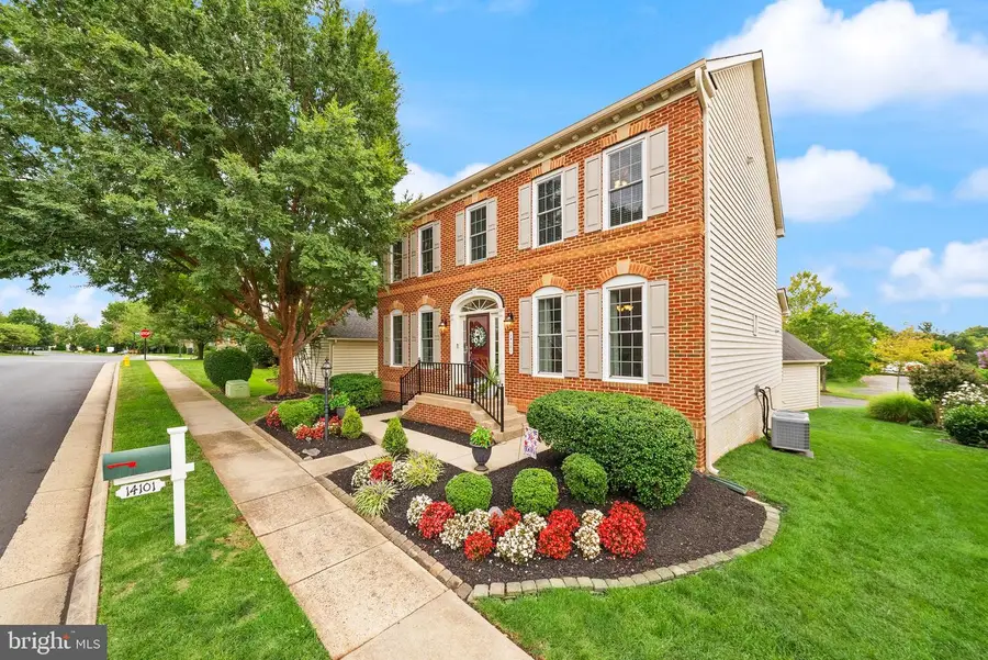 14101 Snickersville Dr, Gainesville, VA 20155 - #2