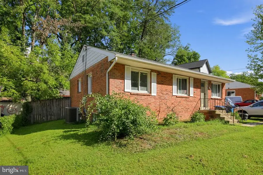 16001 Carroll Ave, Woodbridge, VA 22191 - #3
