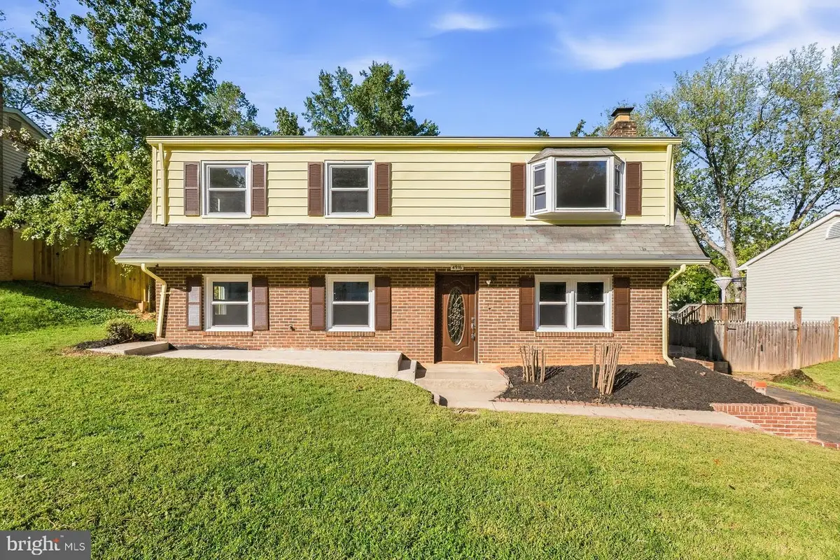 4916 Longhorn Dr, Woodbridge, VA 22193 - #1