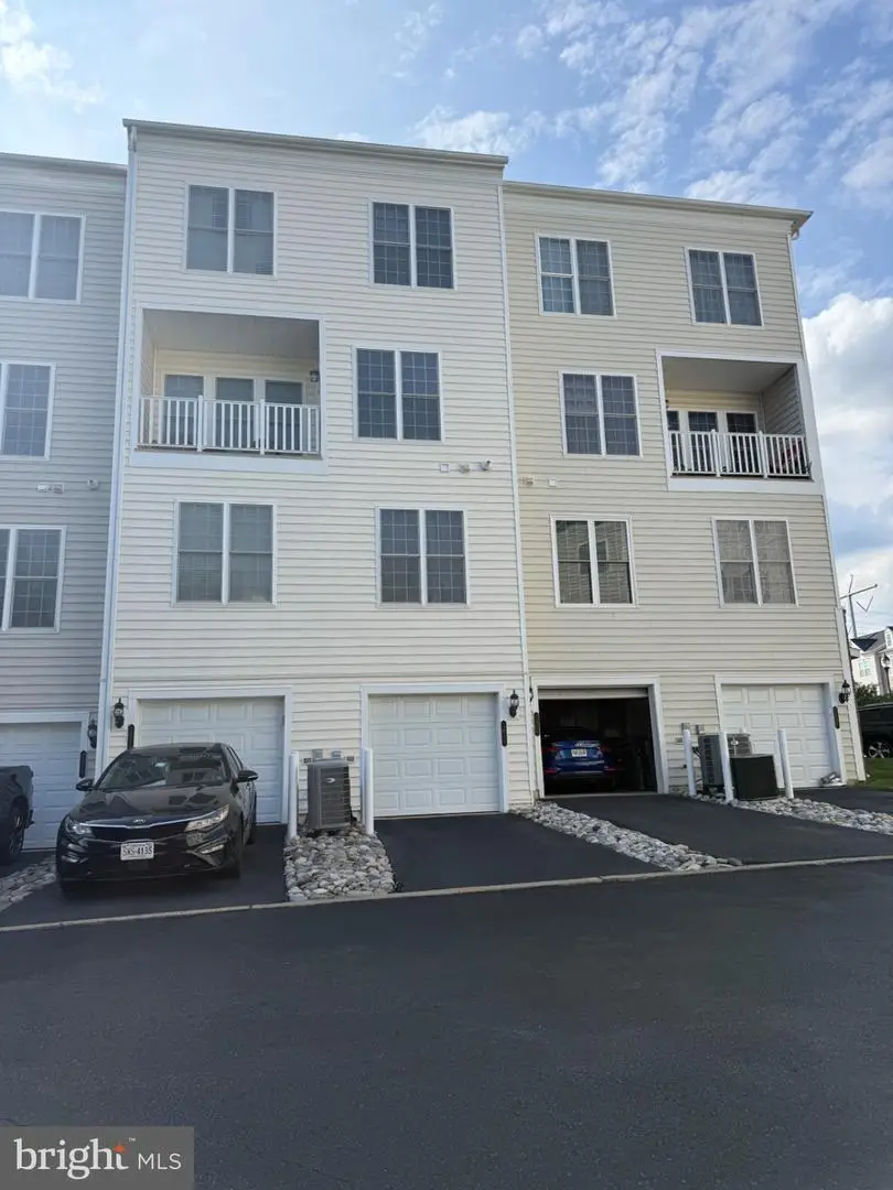 2418 Brookmoor Ln, Woodbridge, VA 22191 - #3